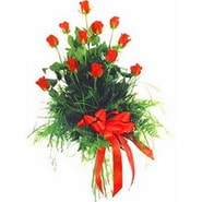 uluslararas� �i�ek�iden  k�rm�z� sade g�l demeti