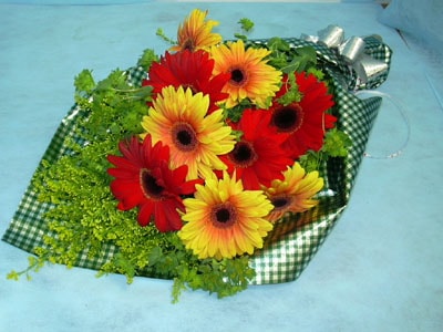 kaliteli �i�ek servisi  Kar���k gerbera �i�ekleri buketi