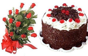 �zenle haz�rlanm�� �i�ekler  k�rm�z� g�lden buket �i�e�i ve ya�pasta sipari�i