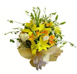 kar���k gerbera  lilyum ve  mevsim �i�ek buketi �zmit �i�ek�i  