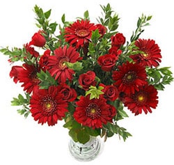 �i�ek yollama sitemizden  Camda g�ller ve gerberalar izmite �i�ek sat���
