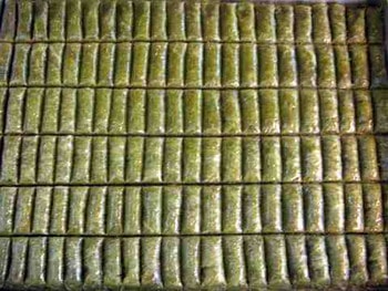 �zenle haz�rlanm�� �i�ekler  E�siz lezzette 1 kilo f�st�kl� d�r�m - pastanemizden ya� pasta tatl� g�nderin