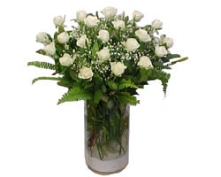 Sizin �i�ek�inizden  beyaz g�llerin vazoda ihti�am� izmite �i�ek sat���